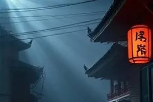 《雨后长街》画面：雨后街道积水倒映的招牌灯光